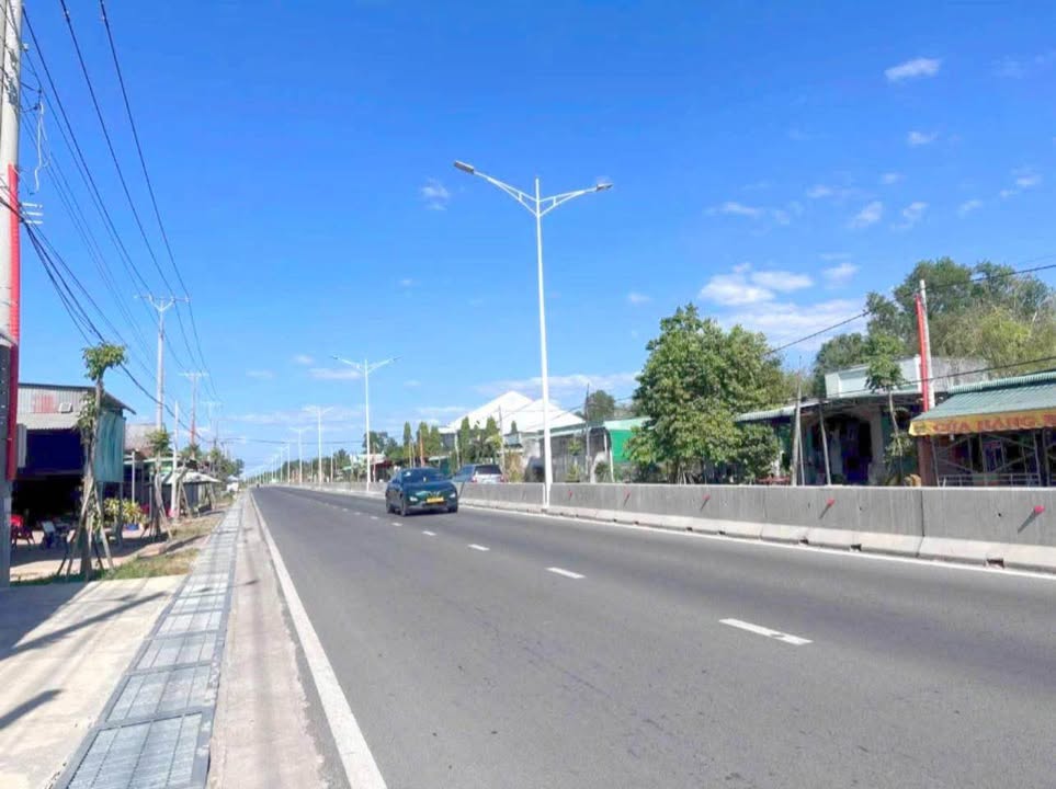Đất nền mặt tiền Trường Hòa, Hòa Thành, Tây Ninh 5100m² - Đầu tư sinh lời ngay!