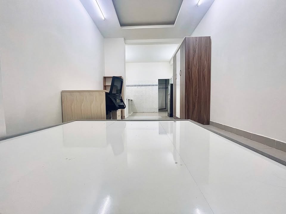 Phòng cho thuê tại Quận 10 - 35m² chỉ 5.5 triệu - Đầy đủ nội thất, sẵn sàng vào ở!