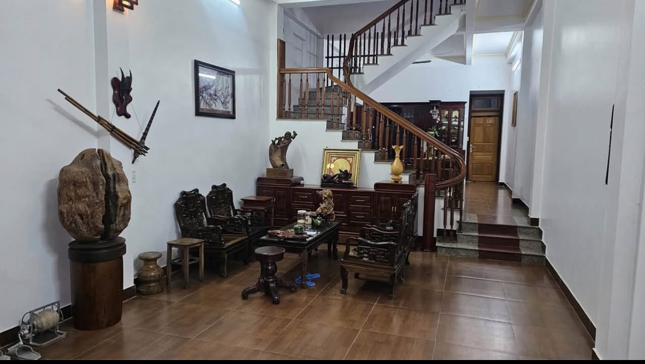 Nhà 2 tầng Mường Hoa, Sa Pa 90m² giá 4.2 tỷ - Chính chủ bán gấp!