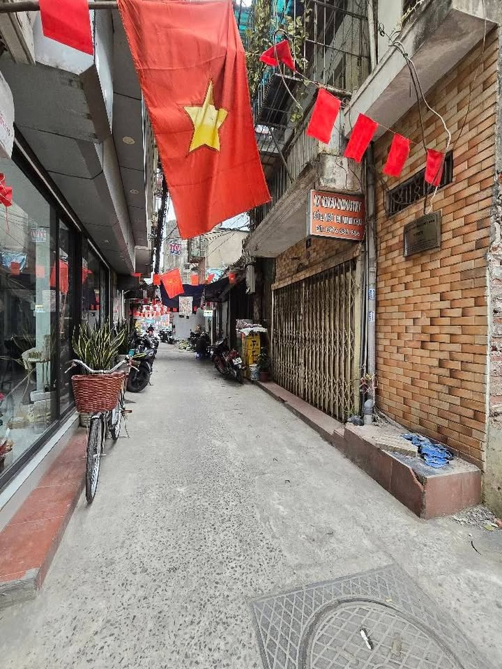 Nhà phố Minh Khai 38m² giá thỏa thuận - Kinh doanh sầm uất!