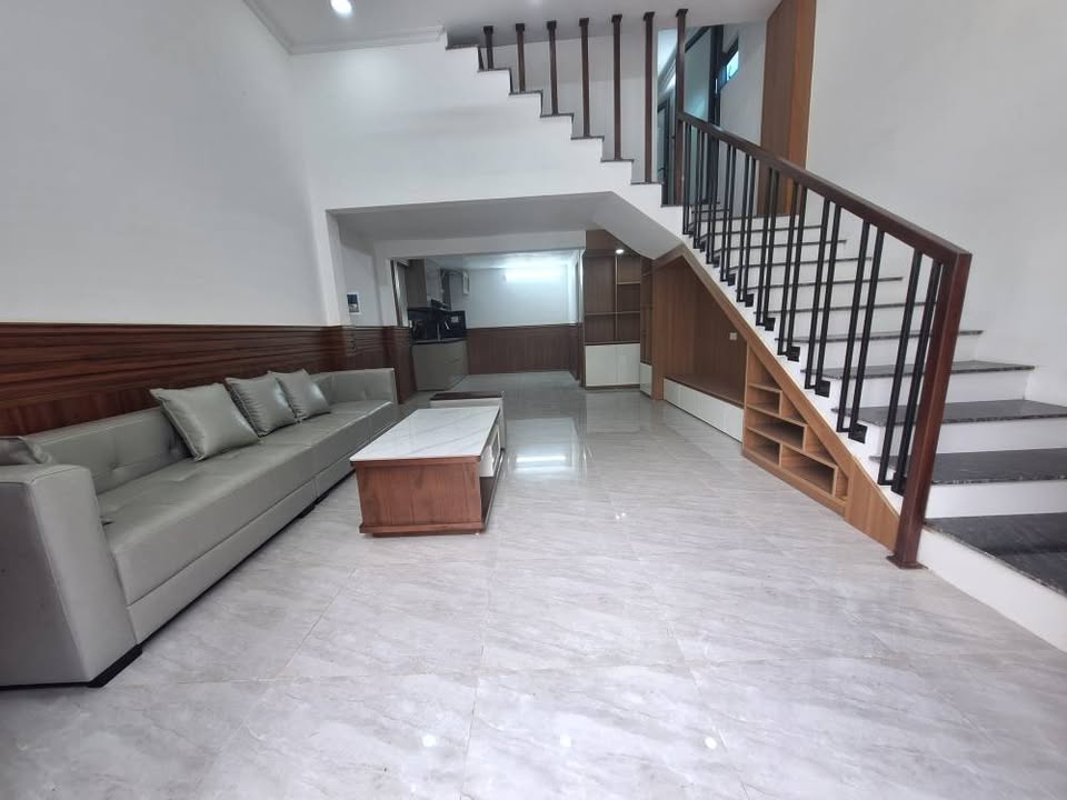 Nhà 2 tầng Hạc Thành 50m² giá 2 tỷ - Sẵn sàng vào ở ngay!