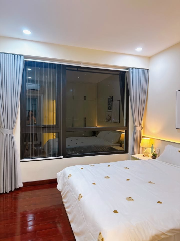 Căn hộ Times City Park Hill 110m² giá 8 tỷ - View cầu Vĩnh Tuy tuyệt đẹp!