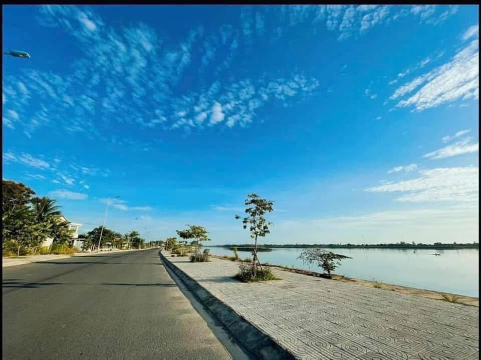 FrontHouse mặt tiền Trần Nhân Tông 200m² giá 15 tỷ - Kinh doanh thuận lợi