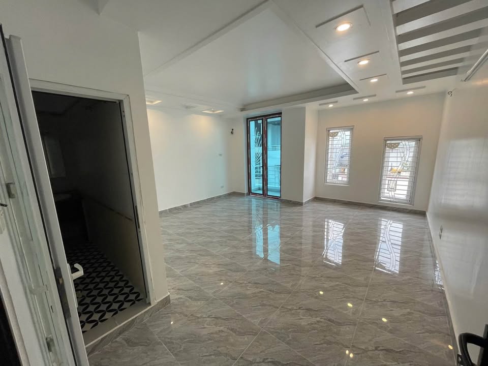 Nhà 5 tầng lô góc 3 mặt thoáng tại Ngô Gia Tự, Hải An - Giá 7.8 tỷ