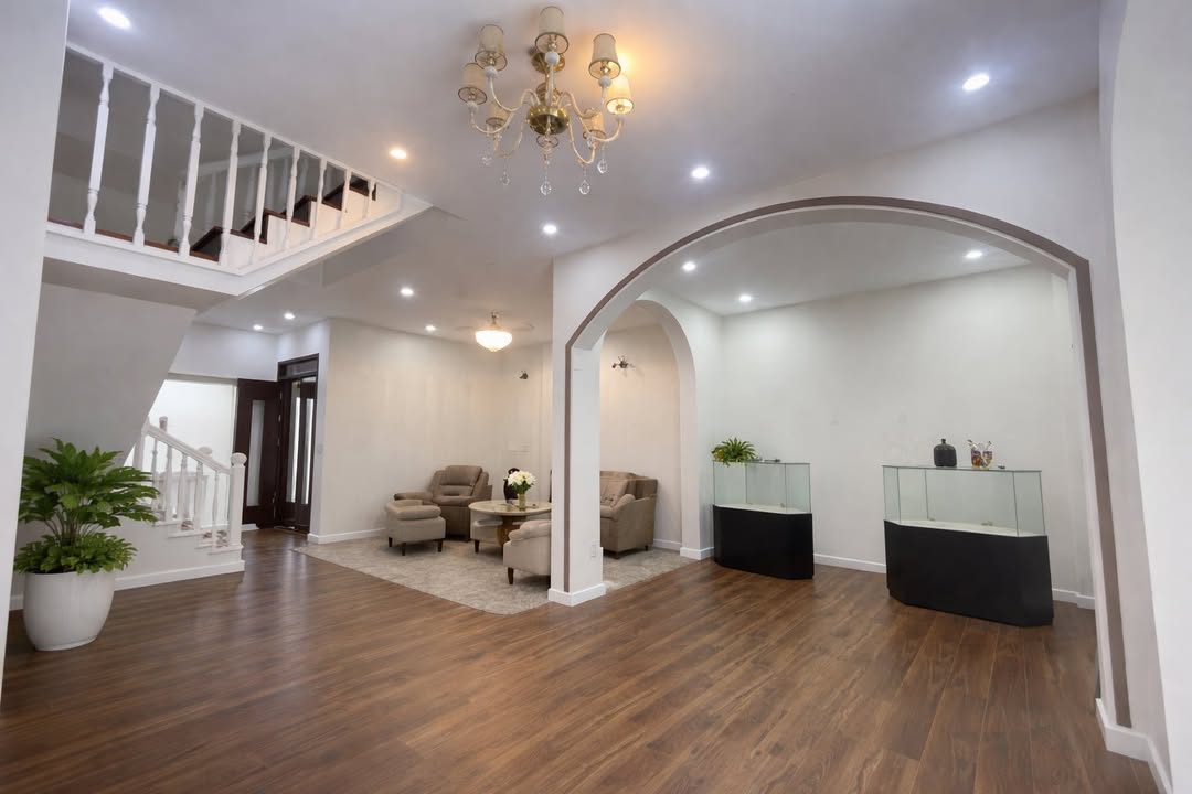 Nhà 2 Tầng Linh Chiểu Thủ Đức 70m² giá 6 tỷ - Vị trí đắc địa gần Vincom!