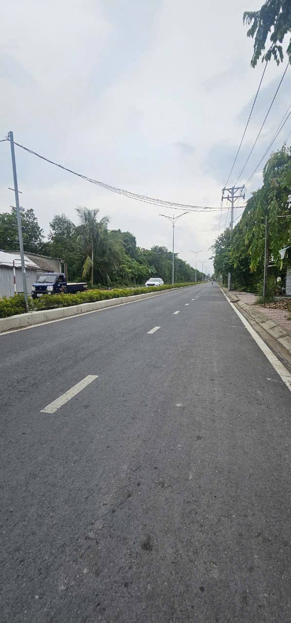 Đất nền 2 mặt tiền Phường Long Hòa, 190m² giá 1.4 tỷ - Cơ hội đầu tư hiếm có!