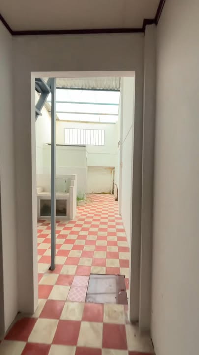 Nhà Mặt Tiền Nguyễn Chí Thanh, Cần Thơ - 125m² Kinh Doanh/Ở, Giá 2.2 Tỷ