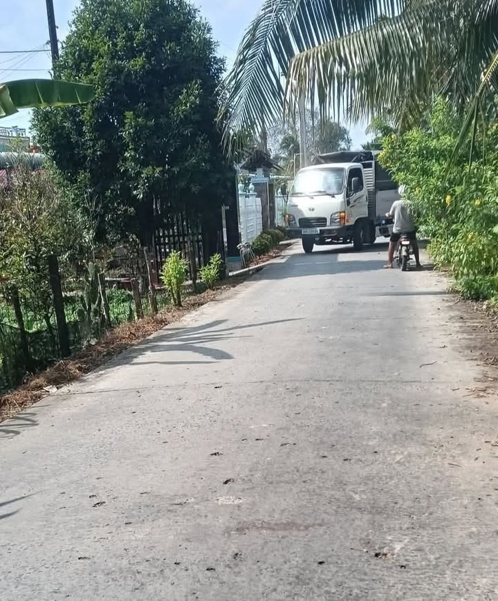 Đất nền thổ cư mặt tiền đường Nguyễn Thanh Sơn 100m² giá 1.15 tỷ - Cơ hội đầu tư tuyệt vời!