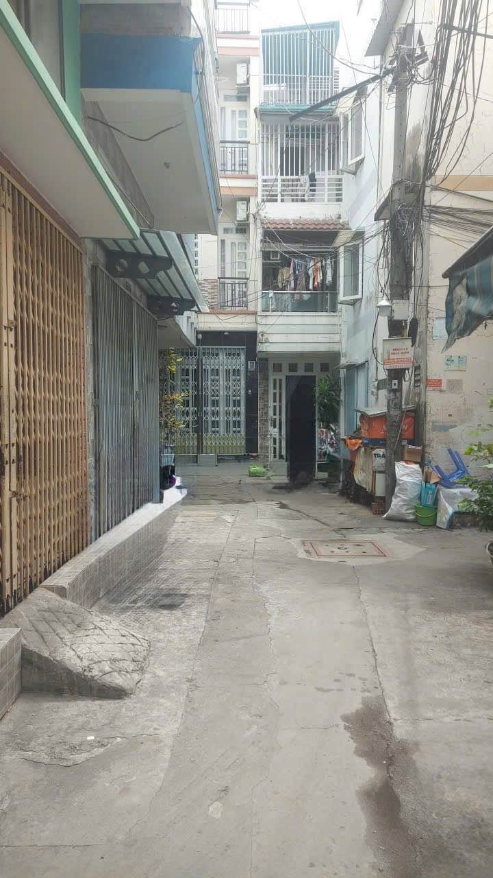 Nhà hẻm xe hơi Lý Thường Kiệt Tân Bình 24m² giá 3 tỷ - Cơ hội hiếm có!