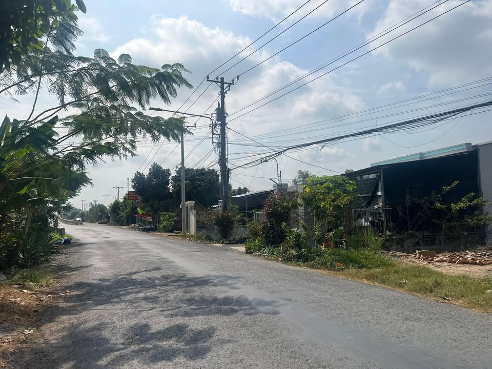 Đất nền 510m² mặt tiền đường HL65, xã Bình Phú - Giá chỉ 3.2 tỷ!