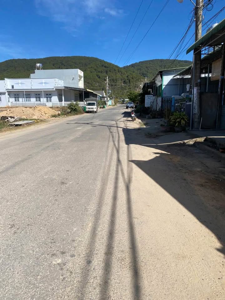 Đất thổ cư 120m² Đinh Tiên Hoàng, Đà Lạt - Giá chỉ 1.7 tỷ, cơ hội đầu tư tuyệt vời!