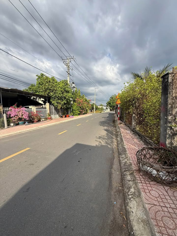 Đất thổ cư 266m² tại hẻm 40 đường Điện Biên Phủ, Tây Ninh - Giá chỉ 2,4 tỷ!