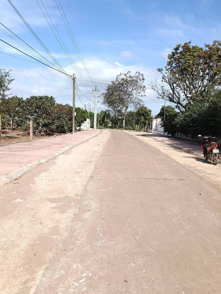 Đất nền xã Ea Kmút, huyện Ea Kar, 1007m² giá 6 tỷ - Khu dân cư sầm uất!