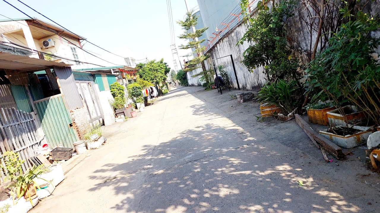 Đất thổ cư 70m² Phố Sông Thao, Việt Trì giá 2.8 tỷ - Đầu tư sinh lời hấp dẫn!