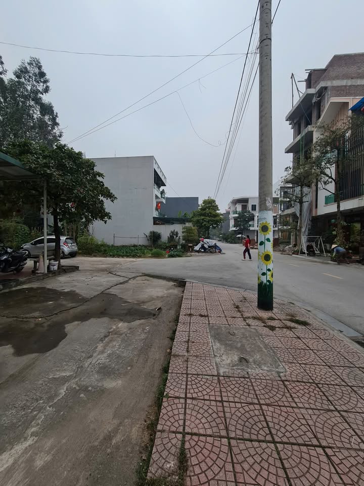 Đất 2 mặt tiền Đường Hòa Phong, Dữu Lâu 90m² giá 5 tỷ - Tiềm năng đầu tư cao!