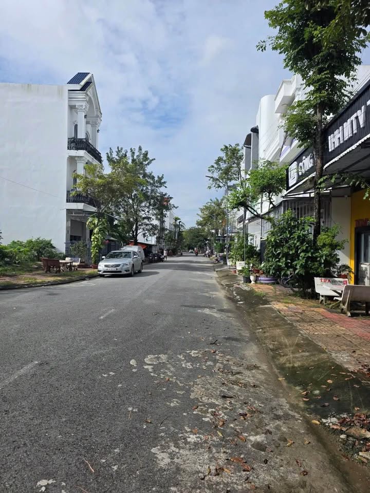 Đất nền góc 2 mặt tiền KDC Văn Hóa Tây Đô, 118m², giá 5.8 tỷ - Tiềm năng đầu tư cao!