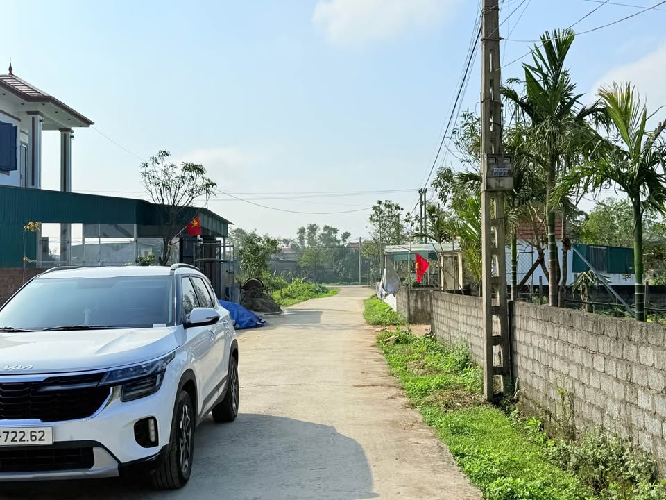 Đất thổ cư thôn Yên Nghĩa, xã Lưu Vĩnh Sơn, 300m² giá 3 tỷ - Cơ hội đầu tư tuyệt vời!