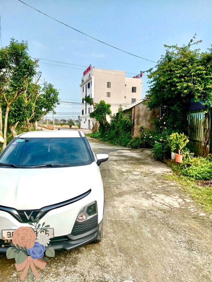 Đất nền Phường Trần Phú, Thành phố Hà Tĩnh 200m² giá 3.2 tỷ - Lô đất siêu đẹp, vị trí thuận lợi!