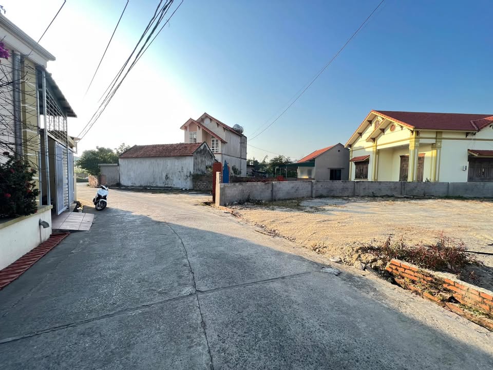 Đất nền 66m² khu ngõ 8 Đồng Đăng - Mặt đường chính, giá 1 tỷ