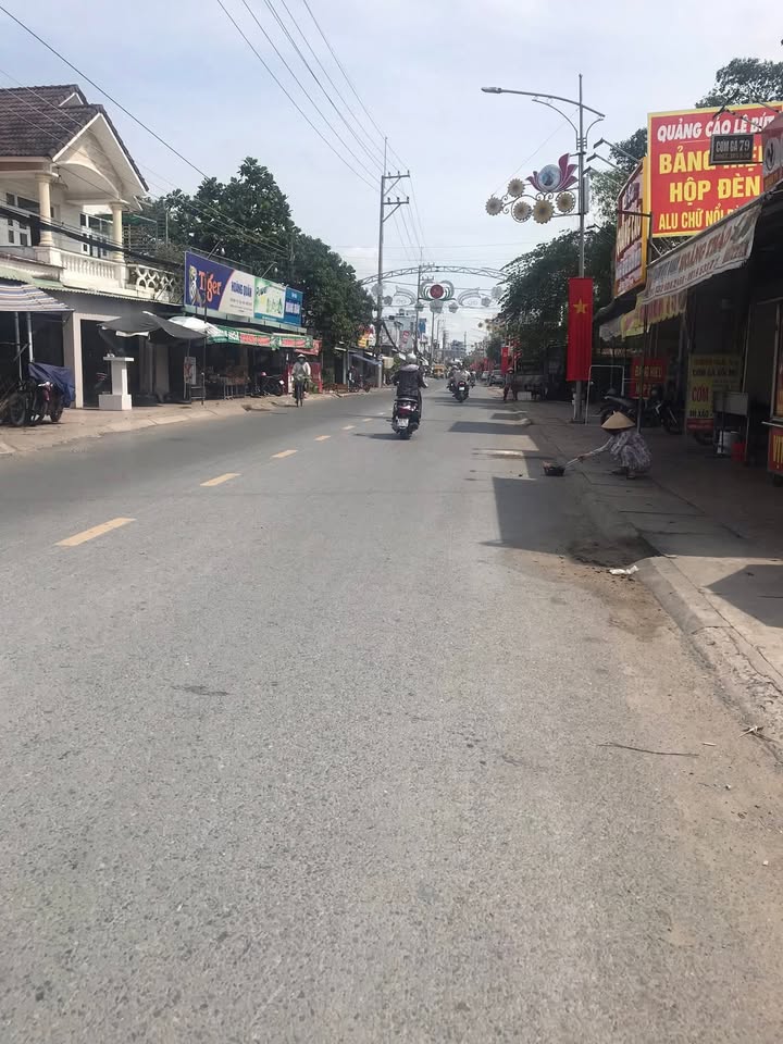 Nhà mặt tiền đường 30/4 Thị xã Cai Lậy 132m² giá 6.5 tỷ - Khu vực sầm uất bậc nhất