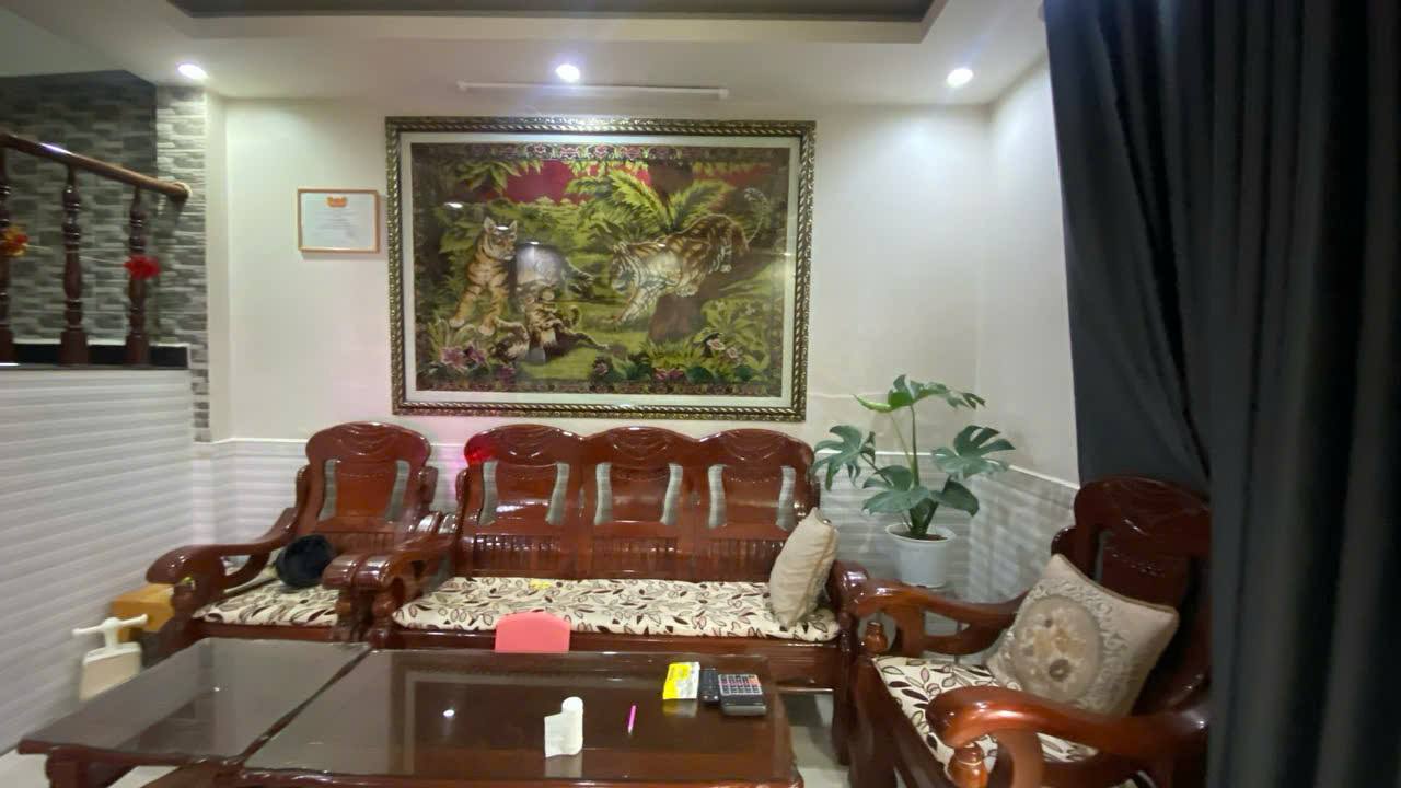 Nhà 2 mặt tiền Đường Hoàng Diệu, Đà Lạt 70m² - Giá chỉ 5 tỷ!