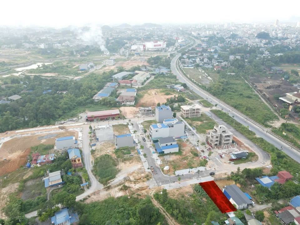 Biệt thự Khu số 1 BigC Go Thái Nguyên 237m² giá 7.11 tỷ - Cơ hội đầu tư hiếm có!