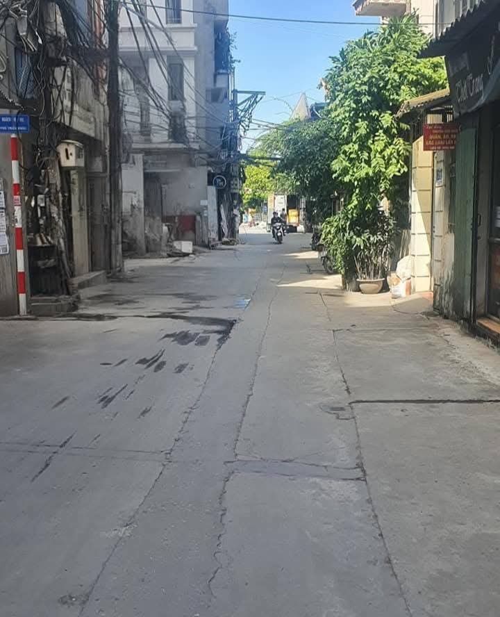 Nhà phố Đại Mỗ, 42m² giá 7 tỷ - Thiết kế hiện đại, sẵn sàng giao dịch!