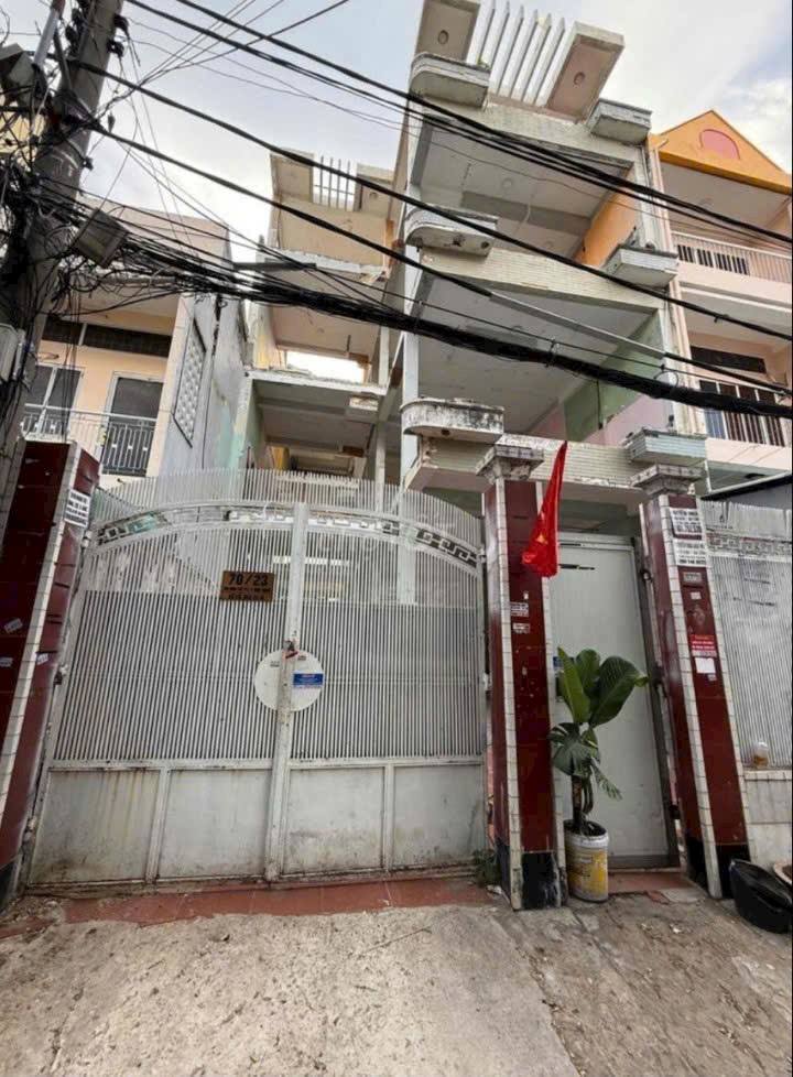 Bán nhà 2 mặt tiền hẻm xe hơi 171m² tại Bùi Đình Tuý, Bình Thạnh - Tiềm năng đầu tư vượt trội!