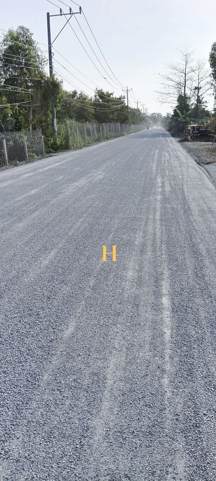 Đất hai mặt tiền đường Huyện 71, Tiền Giang 200m² giá 1 tỷ - Cơ hội kinh doanh tuyệt vời!