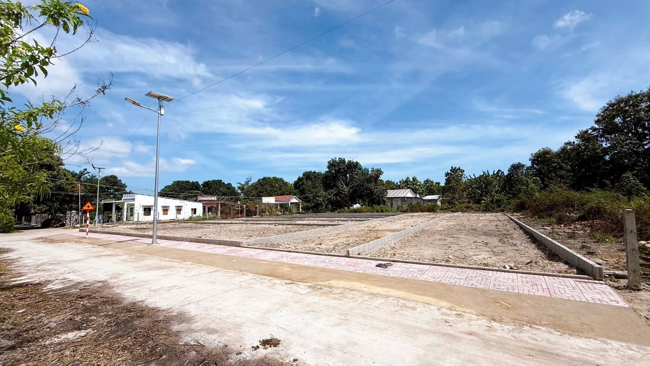 Đất thổ cư Cam Lâm 126m² giá 1 tỷ - Sổ hồng riêng sang tên ngay!