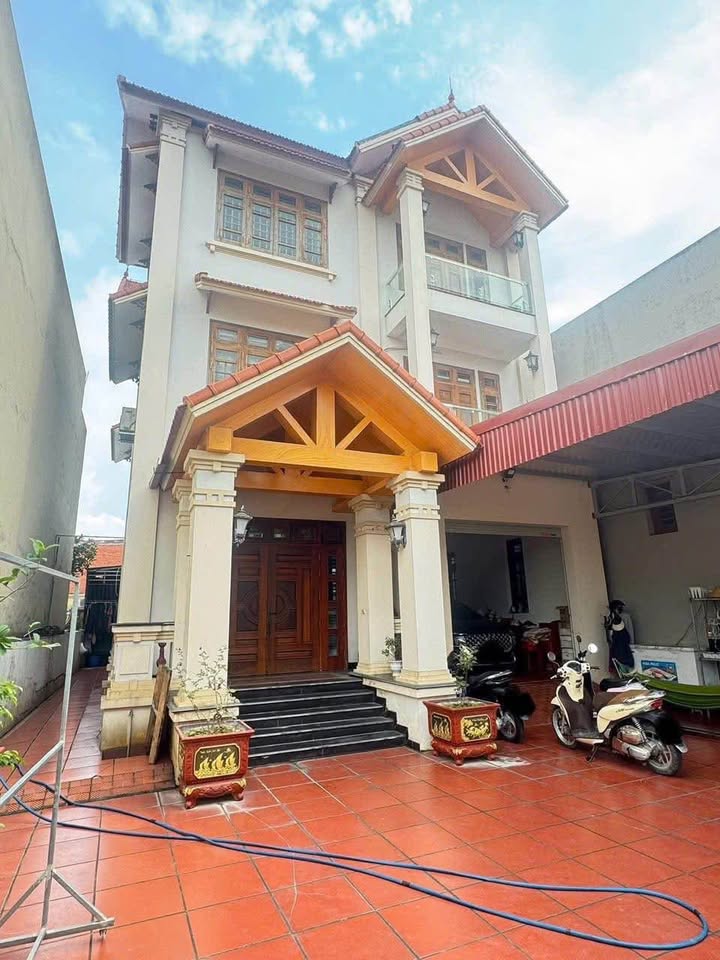 Nhà đẹp Quận An Dương 318m² giá 8 tỷ - Thiết kế chỉnh chu, gần khu công nghiệp