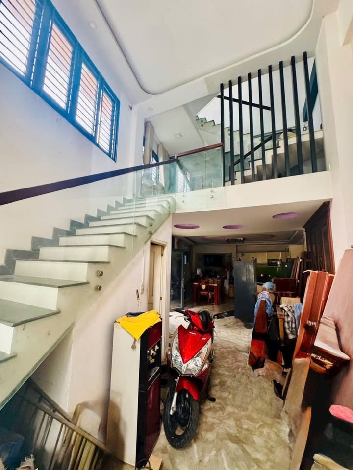 Nhà phố 4 tầng Tân Sơn Nhì, 56m² giá thỏa thuận - Vị trí đắc địa, thuận tiện kinh doanh!