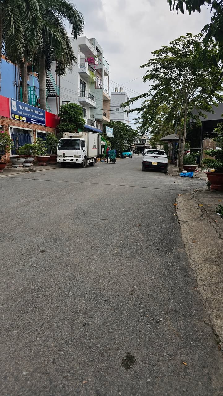 Đất nền 83m² Đường Ngô Chí Quốc, Thủ Đức chỉ 4.6 tỷ - Sổ đỏ chính chủ, sang tên ngay!