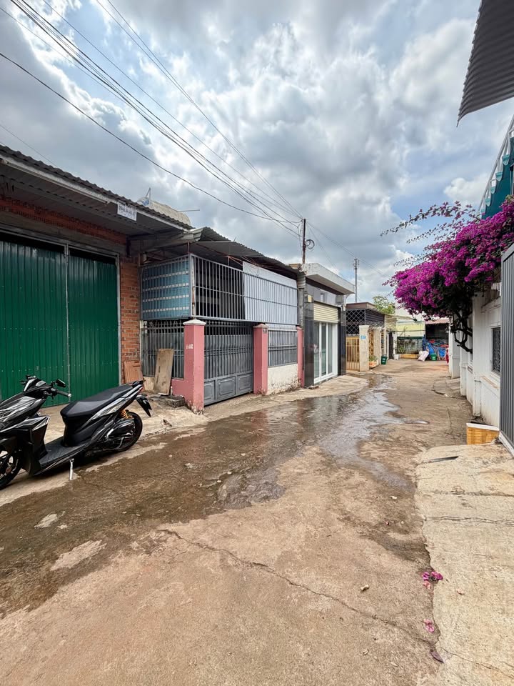 Đất nền Hẻm A11 Phạm Ngũ Lão 100m² giá 2.45 tỷ - Vị trí đắc địa chỉ 2km đến trung tâm!