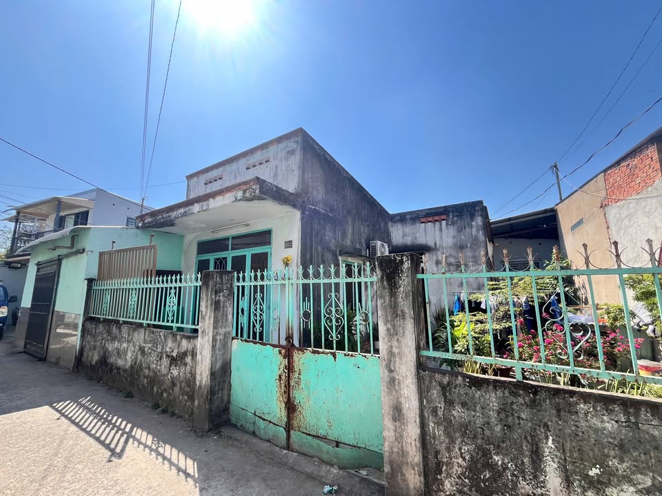 Nhà cấp 4 Kp1 An Hòa - Biên Hòa 100m² giá 2.25 tỷ - Sổ riêng thổ cư 100%