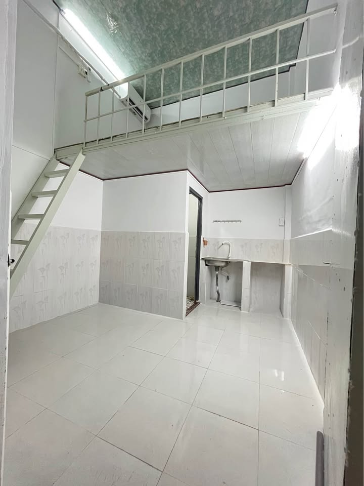 Phòng cho thuê tại đường Nhật Tảo, Cái Răng, 15m² giá 1.6 triệu - Nơi ở lý tưởng cho sinh viên!