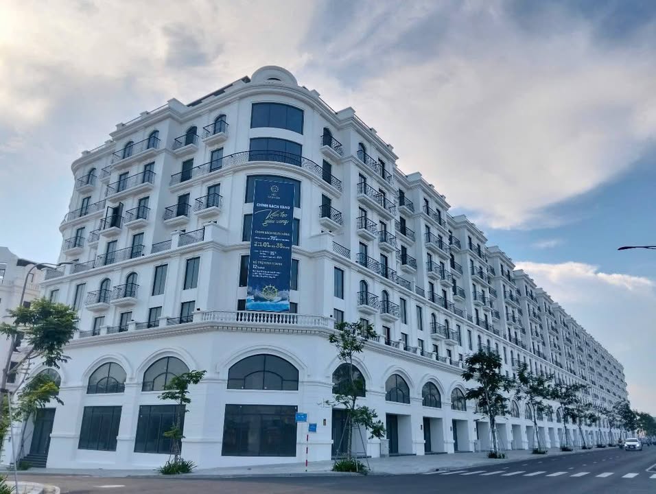 Nhà 98m² HTL Phú Yên, Đại lộ Hùng Vương - Sổ đỏ lâu dài, 4PN