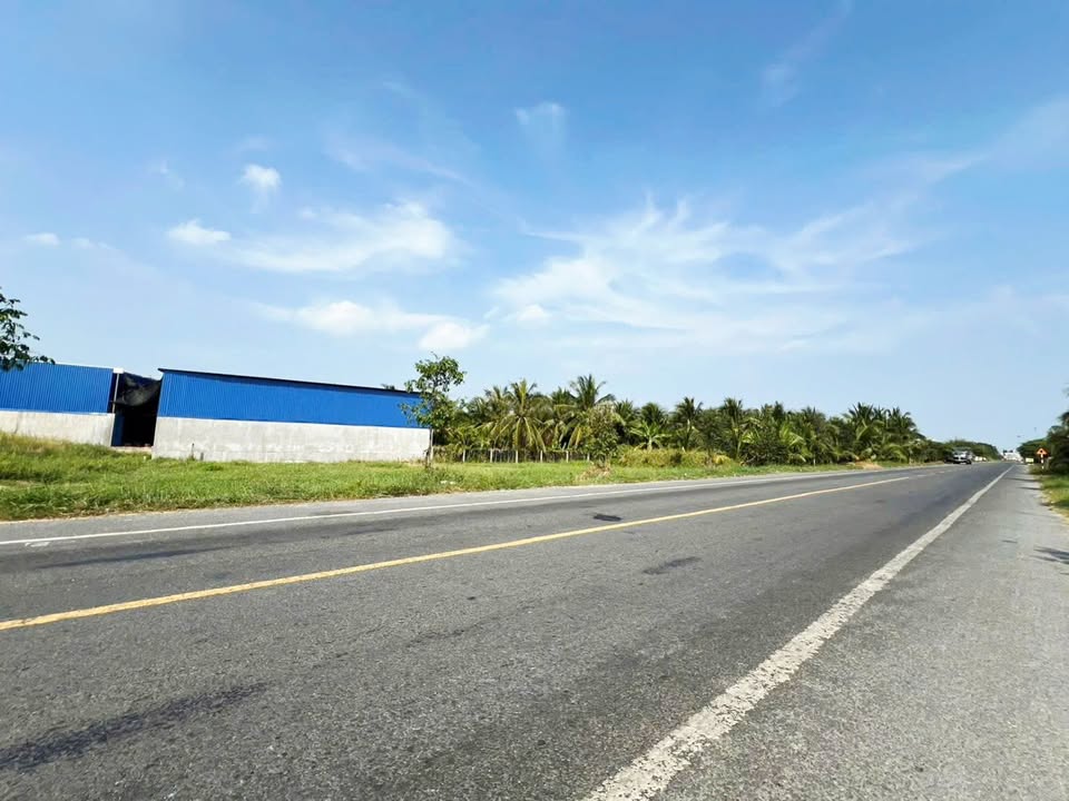 Đất mặt tiền 173 Hữu Định, Bến Tre 4000m² giá 5.3 tỷ - Cơ hội đầu tư tuyệt vời!