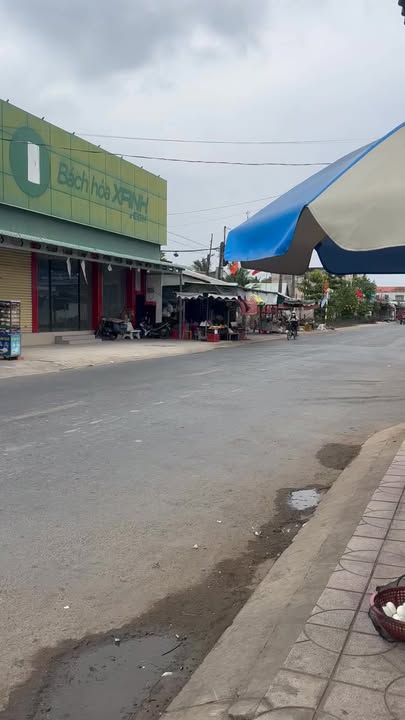 Nhà mặt tiền đường tỉnh 885, Bình Thành, Giồng Trôm 200m² - Giá tốt thương lượng!