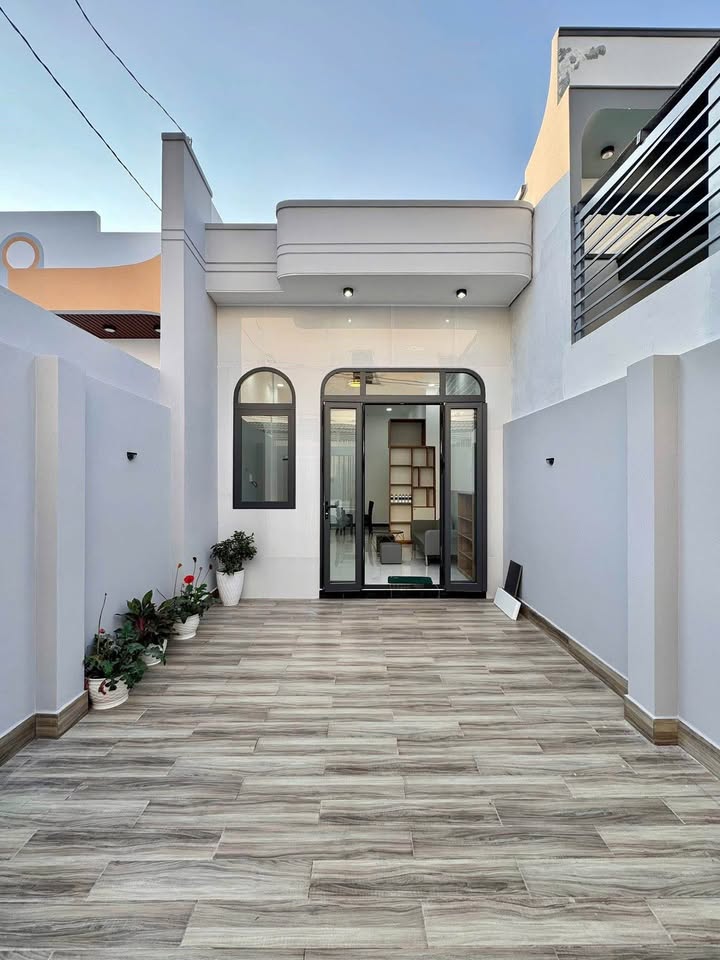 Nhà mới Phường Đạo Thạnh, Bến Tre 88m² giá 1.26 tỷ - Gần quảng trường