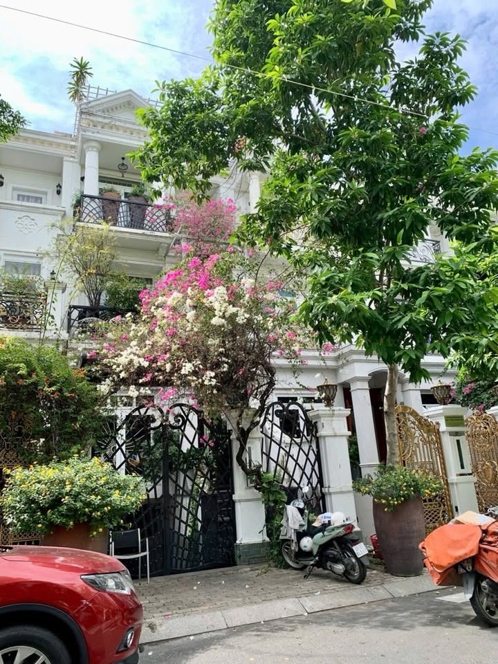 Biệt thự Cityland Gò Vấp 100m² 5 tầng, hẻm 12m - 22.5 tỷ TL