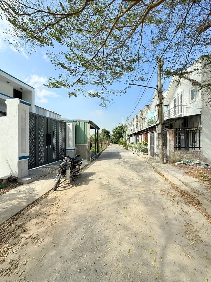 Nhà cấp 4 KDC An Thắng, Mỹ Lộc, 90.3m² giá 1.78 tỷ - Sẵn sàng chuyển nhượng!