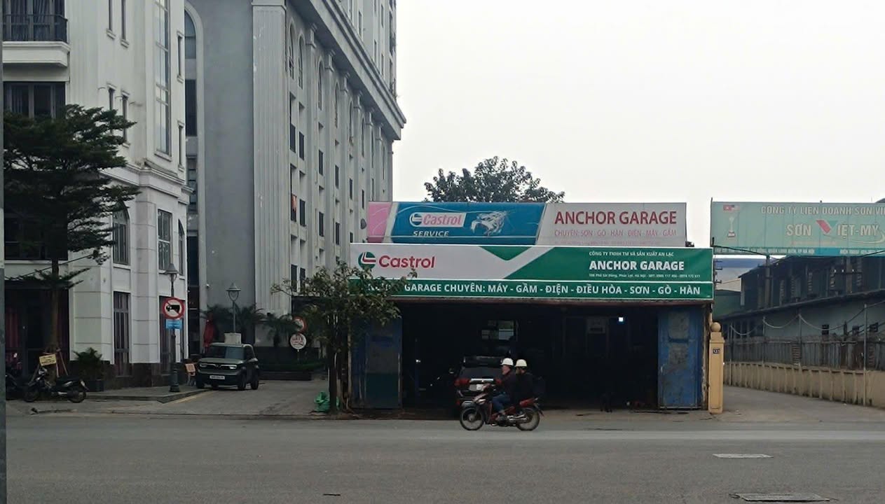 Đất phân lô vỉa hè Sài Đồng, 175m² giá 36.75 tỷ - Mặt tiền đẹp, đầu tư sinh lời!