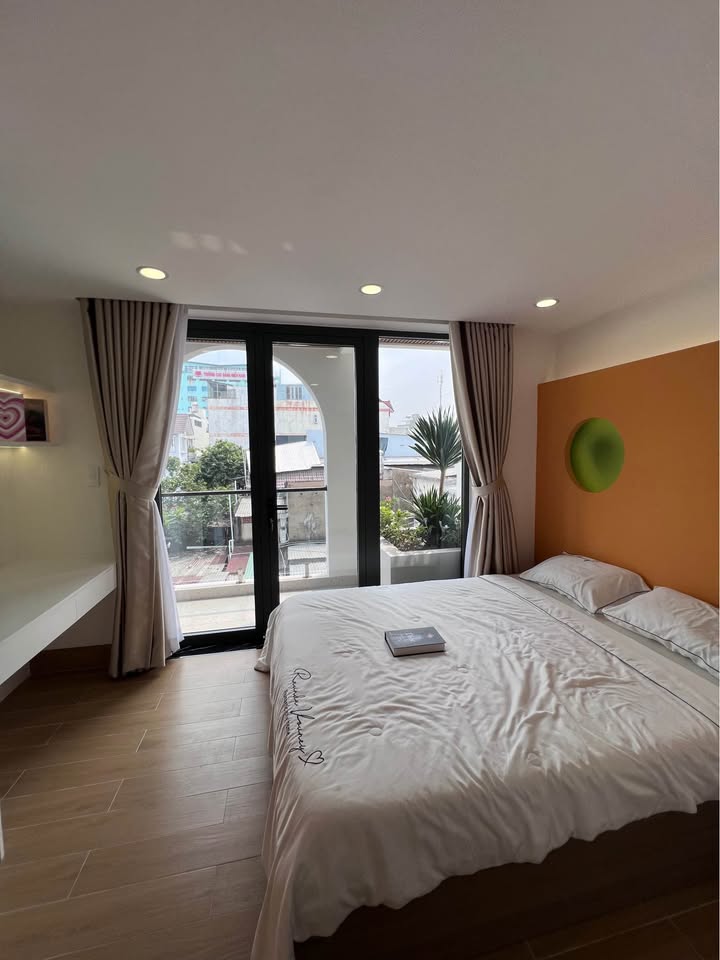 Nhà 4 tầng Gò Vấp 33m² giá 7.72 tỷ - Hẻm xe hơi thông