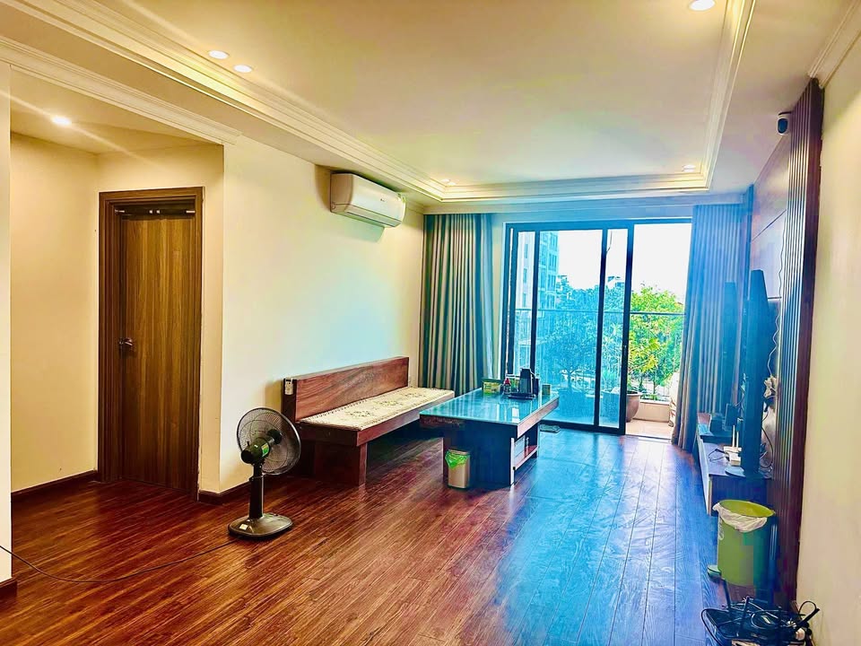 Cho thuê căn hộ Sky Central Định Công 105m² 3PN - Giá 16 triệu