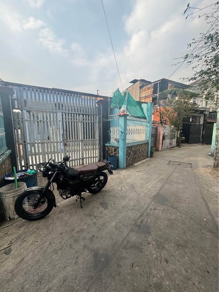 Nhà cấp 4 Xuân Thới Sơn, Hóc Môn 146m² giá 3.55 tỷ - Sân ô tô rộng rãi!