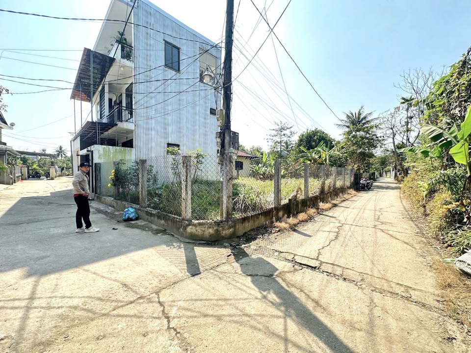 Đất lô góc Võ Tử Thành 136m² giá 2.2 tỷ - Đầu tư sinh lời ngay!