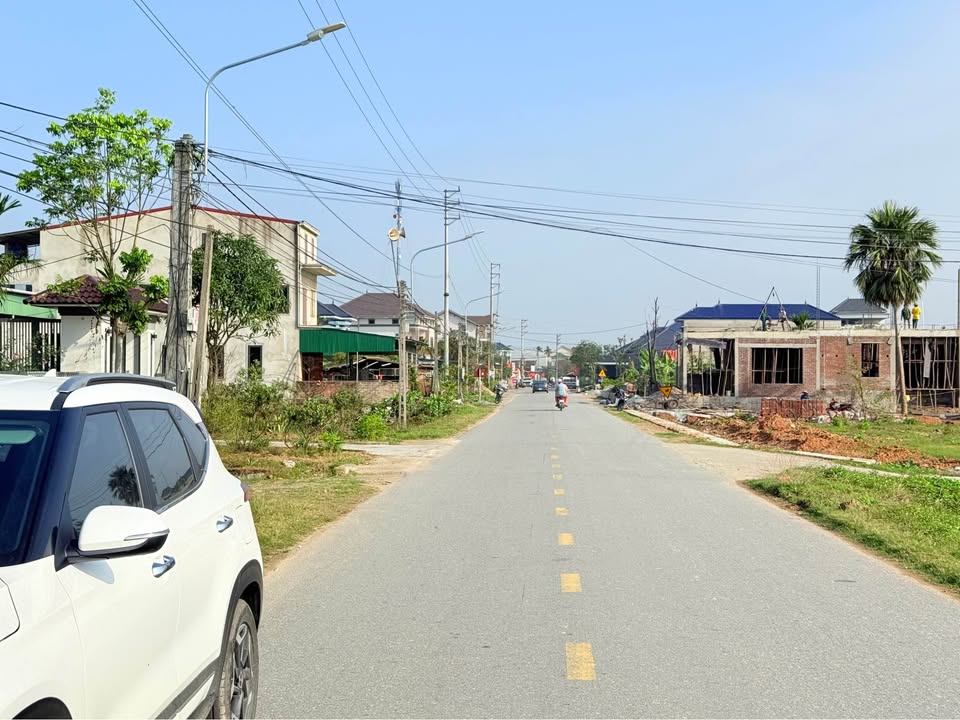 Đất mặt đường 92, Thạch Đài, 231m² - Chính chủ bán gấp!