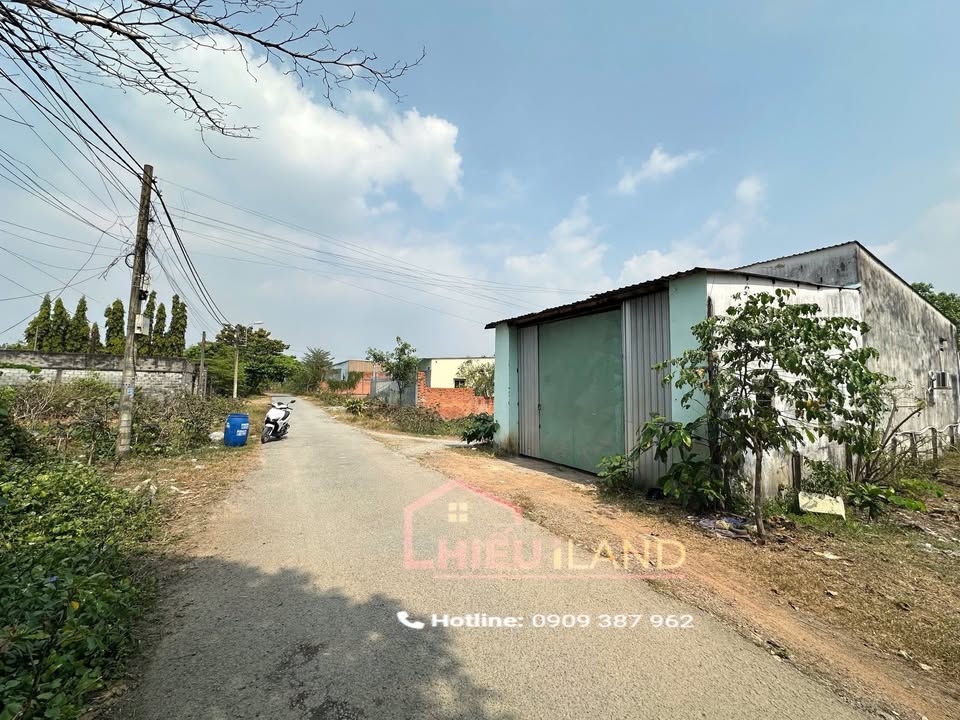 Nhà mặt tiền xã Hòa Phú, Củ Chi 125m² giá 2.3 tỷ - Sổ hồng chính chủ!