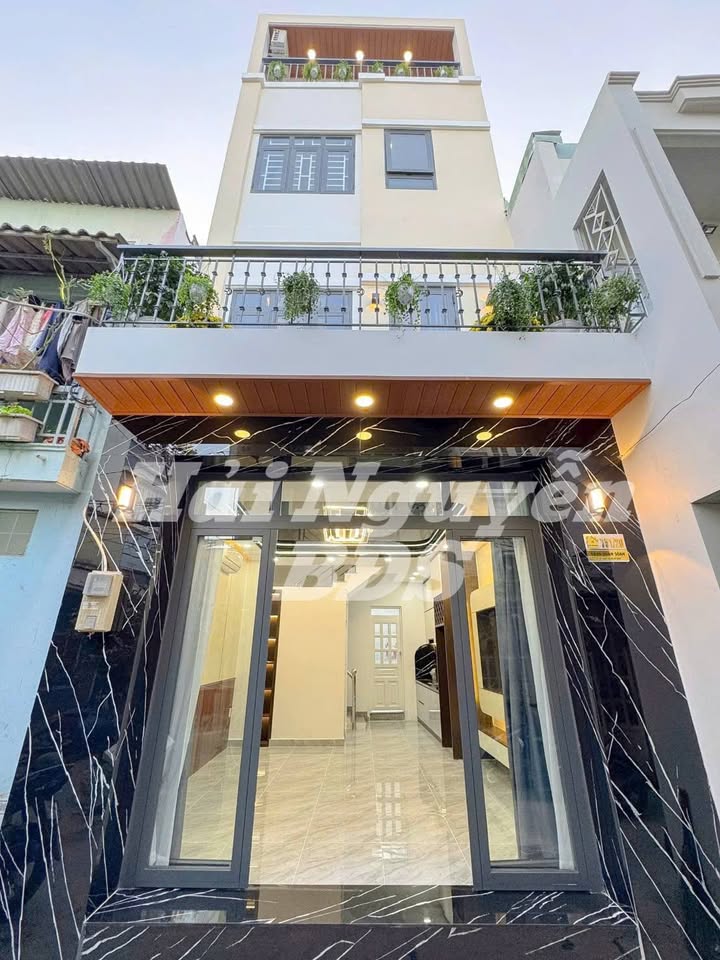 Nhà phố 3 lầu Trần Xuân Soạn, Quận 7 - Giá 6.19 tỷ, nội thất đầy đủ!